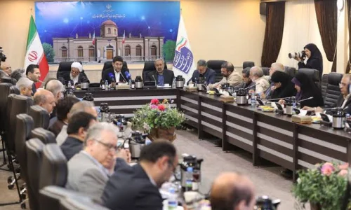 نمایندگان مجلس در نشست با وزیر ارتباطات: تعرفه‌گذاری بسته‌های اینترنت اپراتورها باید متناسب با ارائه خدمات باشد