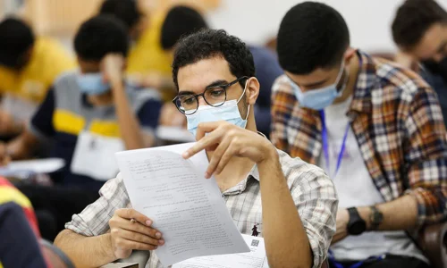 بلاتکلیفی بزرگ کنکوری‌ها در سایه جنگ؛ تکلیف مشمولین سربازی چه می‌شود؟