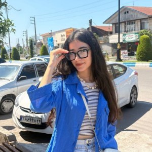 صنم محمدیان